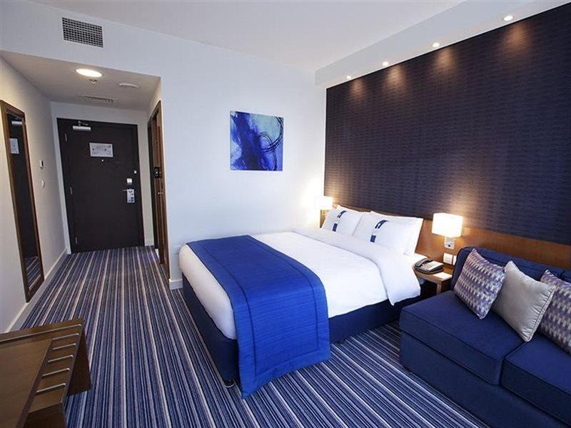 Holiday Bahrain Hotel Манама Экстерьер фото