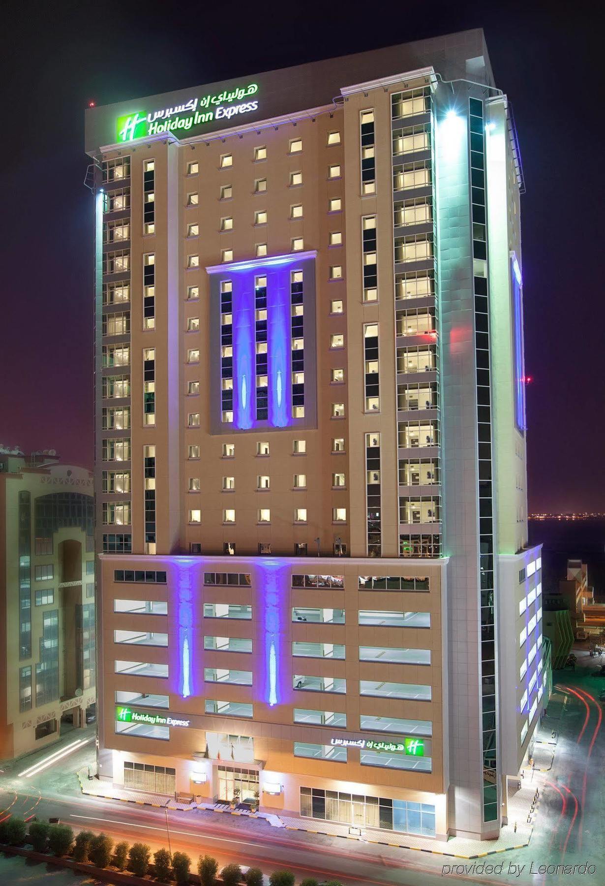 Holiday Bahrain Hotel Манама Экстерьер фото